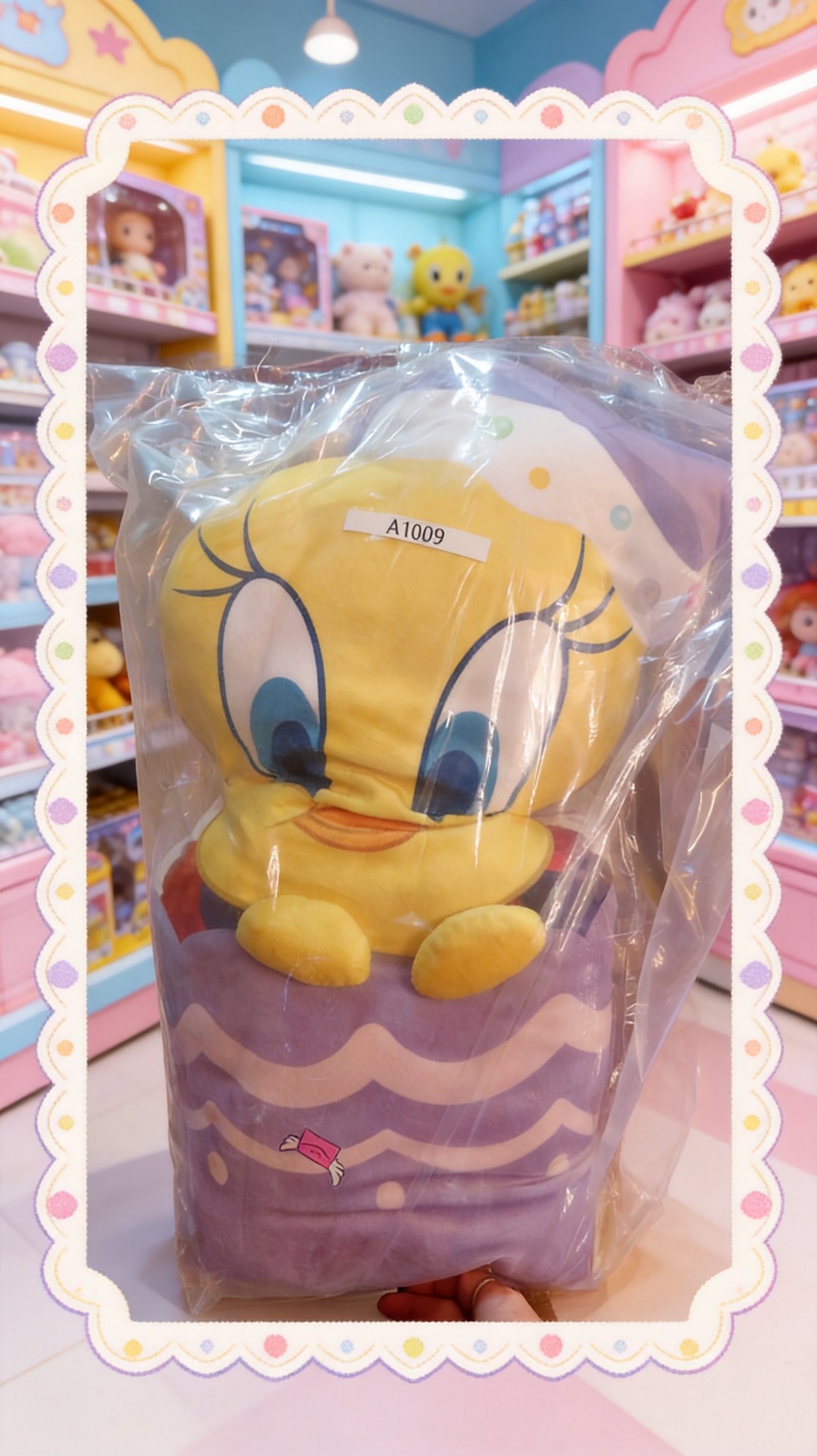 Looney Tunes Tweety Bird Cushion Plush — Toreba 2020 Exclusive